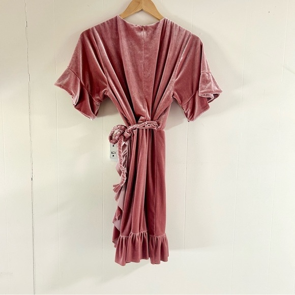 Misa Los Angeles Desma Velvet Wrap Dress in Pink sz L - Picture 5 of 5